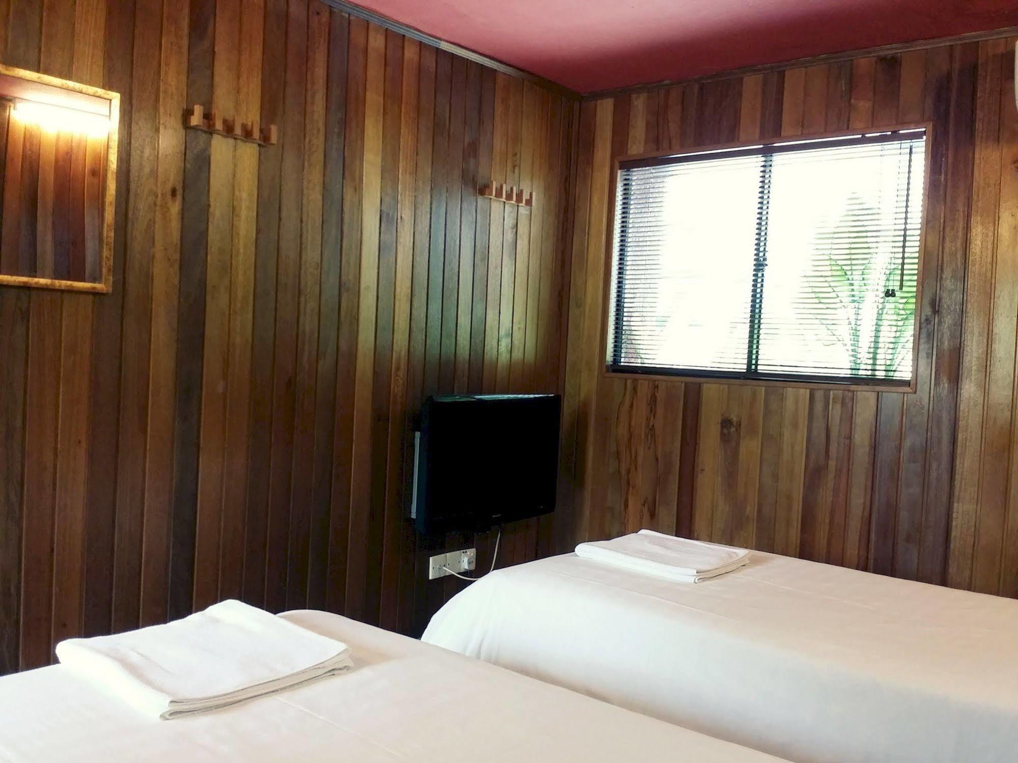 Rainforest Hostel
